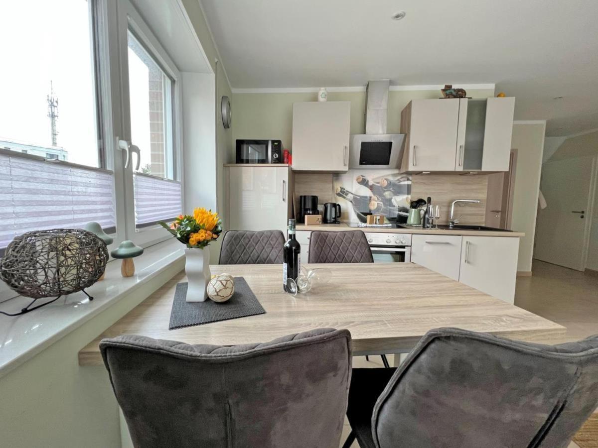 Ferienwohnung Hafenblick - Wunderbare Erholung Am Hafen ノルトダイヒ エクステリア 写真